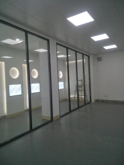 不锈钢玻璃隔断