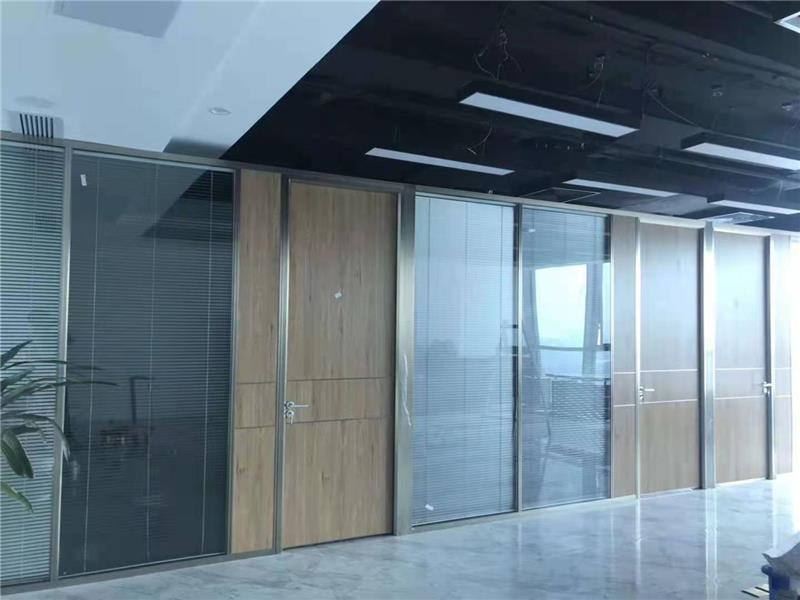 不锈钢玻璃隔断